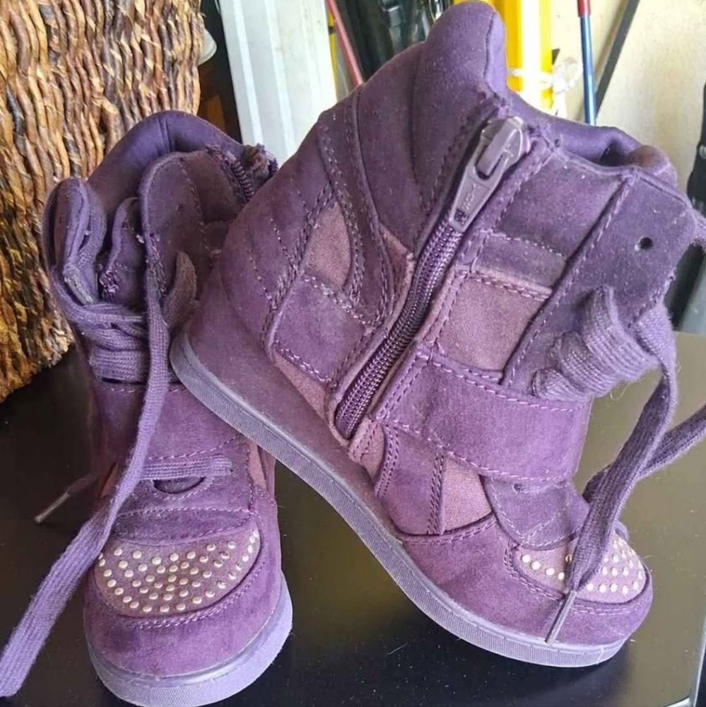 Cherokee Girls Shoes